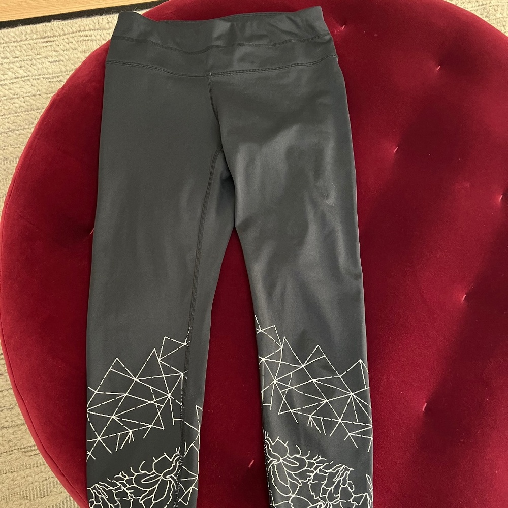 Athleta Capri leggings